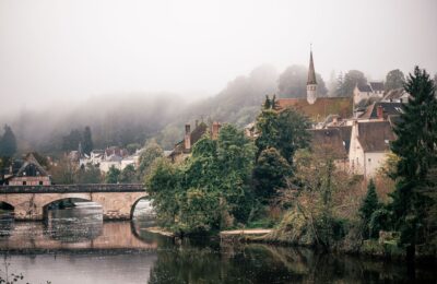 Vacances de la Toussaint à la campagne : le bon moment pour tester la vie de village